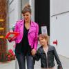 Belle journée pour Jessica Alba qui va chercher sa fille Honor à l'ecole à Santa Monica et l'emmène faire les boutiques pour son anniversaire ! Le 7 juin 2013