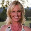 Photo de profil d'Erin Brockovich sur son compte Twitter.