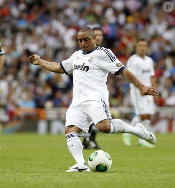 Roberto Carlos à Madrid le 9 juin 2013 pour un match caritiatif entre les anciennes gloires du Real Madrid et celles de la Juventus Turin.