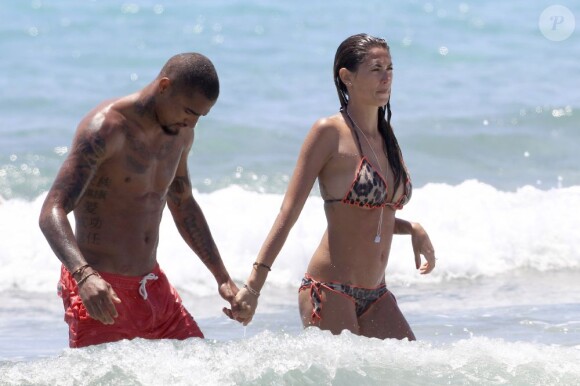 Kevin-Prince Boateng avec sa compagne Melissa Satta en vacances à Ibiza, le 11 Juin 2013.