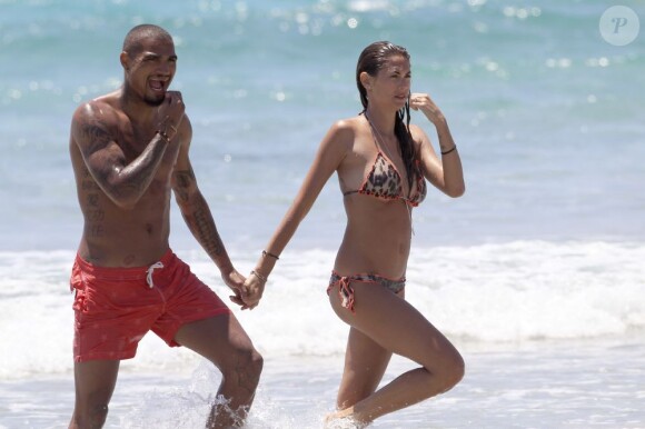 Kevin-Prince Boateng avec sa compagne Melissa Satta en vacances à Ibiza, le 11 Juin 2013.