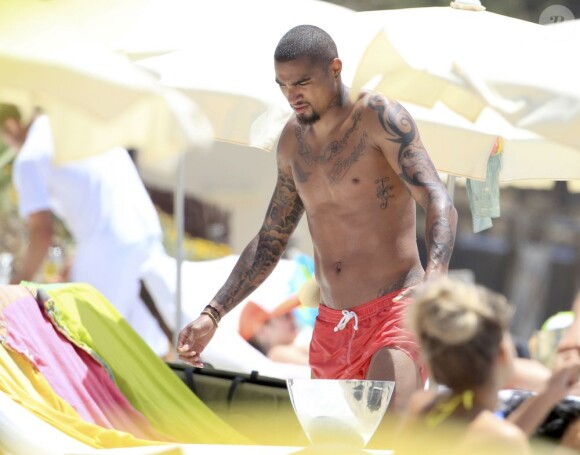 Kevin-Prince Boateng avec sa compagne Melissa Satta en vacances à Ibiza, le 11 Juin 2013.