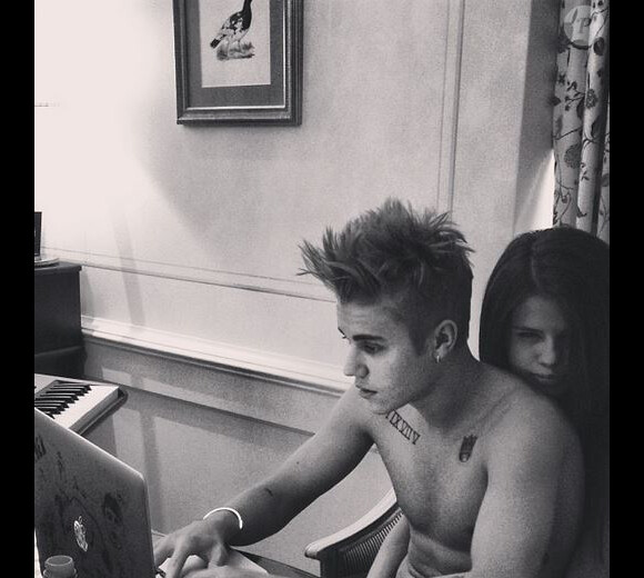 Justin Bieber pose avec Selena Gomez, sur Instagram, le 26 avril 2013. Le couple s'est encore séparé.