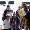 Victoria Beckham et ses enfants, Brooklyn, Romeo, Cruz et Harper à l'aéroport de Los Angeles le 1er juin 2013