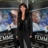 Caterina Murino très élégante pour la première du film Pour une Femme au cinéma Publicis des Champs-Elysées à Paris le 24 juin 2013.