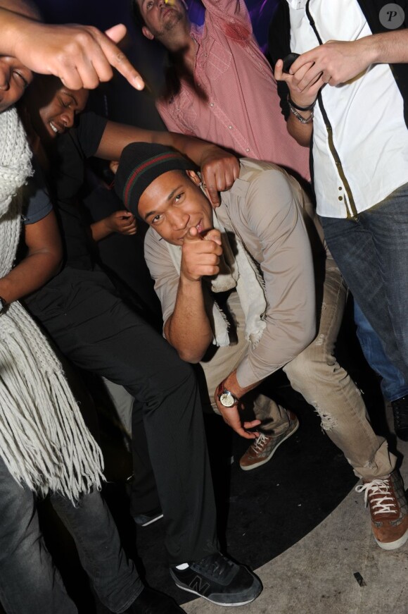 Senna de "Secret Story 4" dans une discothèque de Paris, le 5 mars 2011.