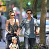 Orlando Bloom, son épouse Miranda Kerr et leur fils Flynn se baladent à Central Park le 4 juillet 2013 à New York