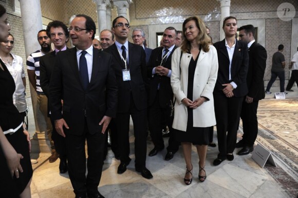Le président François Hollande et Valérie Trierweiler lors d'un voyage officiel en Tunisie le vendredi 5 juillet 2013.