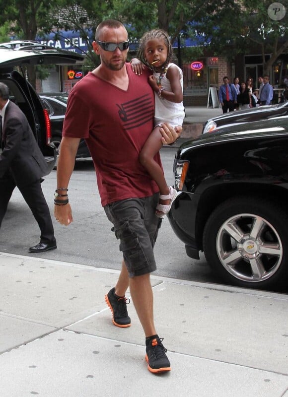 Heidi Klum et Martin Kirsten arrivent avec les enfants de la belle mannequin : Leni, Lou, Johan et Henry au Greenwich Hotel de Tribeca, à New York, le 9 juillet 2013.