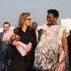 Valérie Trierweiler arrive à l'aéroport pour une visite humanitaire à Bujumbura au Burundi le 9 juillet 2013.