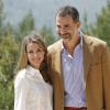 Felipe et Letizia d'Espagne lors de leur visite au Parc National de la Sierra de Guadarrama le 10 juillet 2013, quelques jours après sa classification officielle en parc national.