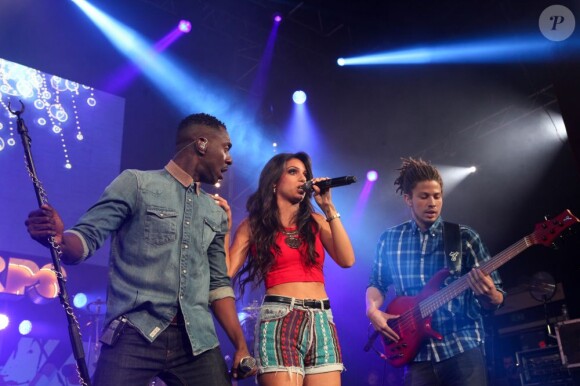 Tal sur la scène du Trianon à Paris pour l'initiative Orange Rockcorps, le 11 jullet 2013.