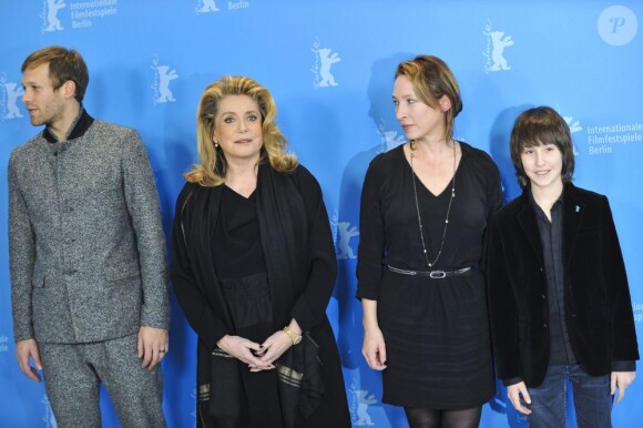 Paul Hamy, Catherine Deneuve, Emmanuelle Bercot, Nemo Schiffman à Berlin, le 15 février 2013.