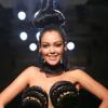 Nabilla : la bombe défile pour Jean-Paul Gaultier lors de la Fashion Week haute couture automne-hiver 2013-2014 à Paris, le 3 juillet 2013