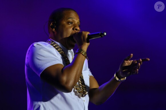 Jay-Z performe lors du festival Wireless à Londres, le 13 juillet 2013.