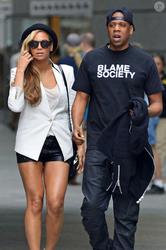 Beyoncé et Jay-Z se rendent au cinéma voir le film "Iron Man 3" à New York, le 2 juin 2013.