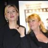 Charlotte de Turckheim et sa fille Clara Piaton le 14 janvier 2011 à la mairie de Paris.