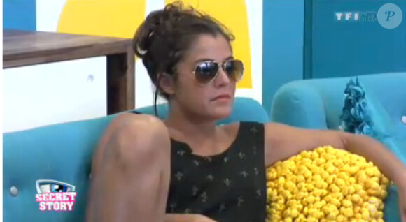 Anaïs dans la quotidienne de Secret Story 7 sur TF1 le vendredi 19 juillet 2013