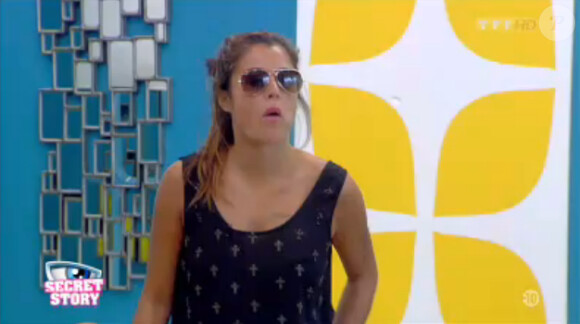 Anaïs dans la quotidienne de Secret Story 7 sur TF1 le vendredi 19 juillet 2013
