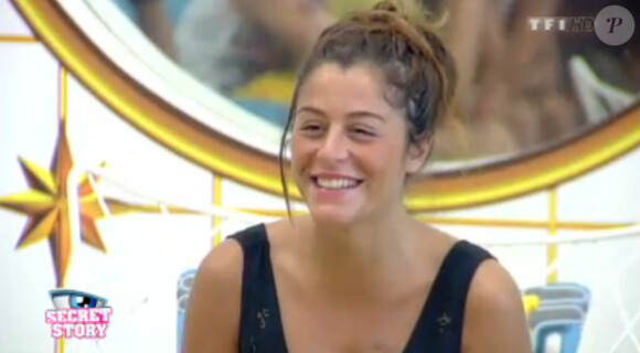 Anaïs dans la quotidienne de Secret Story 7 sur TF1 le vendredi 19 juillet 2013