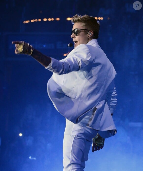 Justin Bieber en concert à la Lanxess Arena de Cologne, en Allemagne, le 6 avril 2013.