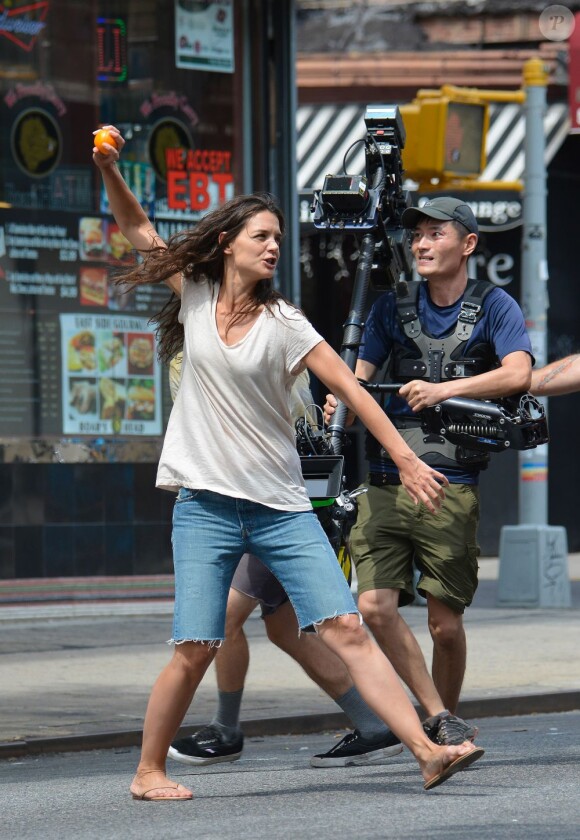 Katie Holmes sur le tournage de Mania Days à New York le 24 juillet 2013.