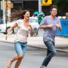 Katie Holmes et Luke Kirby sur le tournage de Mania Days à New York le 24 juillet 2013.