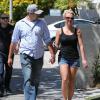 Britney Spears et David Lucado se promenant à Westwood le 27 juillet 2013.