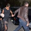 Halle Berry, enceinte, et son mari Olivier Martinez vont dîner au restaurant Acabar à West Hollywood, le 30 juillet 2013.