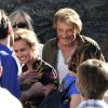Sandrine Bonnaire, Johnny Hallyday pendant le dernier jour de tournage du film "Salaud, on t'aime" à Saint-Gervais-les-Bains, le 31 juillet 2013.