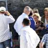 Eddy Michell, Sandrine Bonnaire, Johnny Hallyday pendant le dernier jour de tournage du film "Salaud, on t'aime" à Saint-Gervais-les-Bains, le 31 juillet 2013.