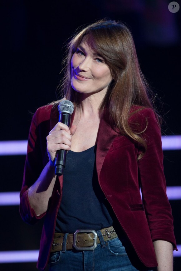 Exclusif - Carla Bruni lors de l'enregistrement de l'émission "Tout pour la Musique", présentée par Karine Ferri sur TF1. Le 1er juin 2013.