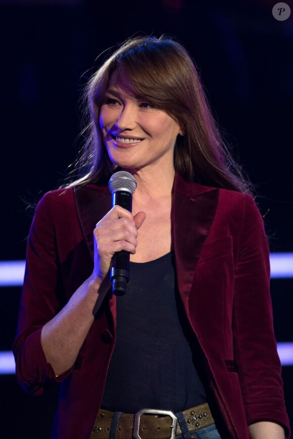 Exclusif - Carla Bruni lors de l'enregistrement de l'émission "Tout pour la Musique", présentée par Karine Ferri sur TF1. Le 1er juin 2013.