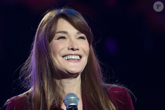 Exclusif - Carla Bruni lors de l'enregistrement de l'émission "Tout pour la Musique", présentée par Karine Ferri sur TF1. Le 1er juin 2013.