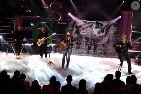 Exclusif - Carla Bruni lors de l'enregistrement de l'émission "Tout pour la Musique", présentée par Karine Ferri sur TF1. Le 1er juin 2013.