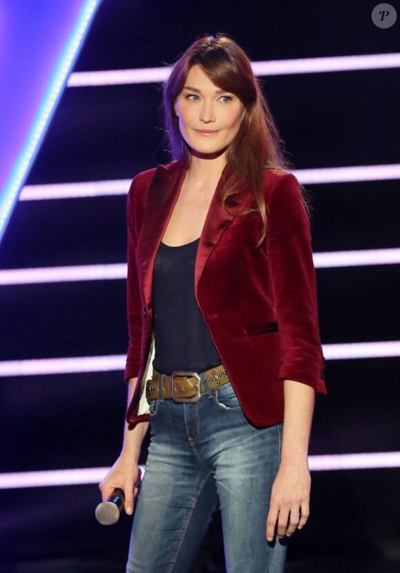 Exclusif - Carla Bruni lors de l'enregistrement de l'émission "Tout pour la Musique", présentée par Karine Ferri sur TF1. Le 1er juin 2013.