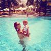 Alessandra Ambrosio profite de son fils Noah et de ses vacances en famille au Brésil. Juillet/Août 2013
