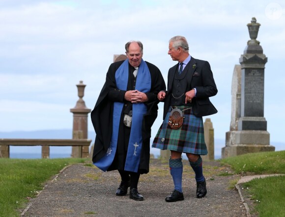 Le prince Charles, duc de Rothesay, se rend une messe à Canisbay Church le 4 août 2013.
