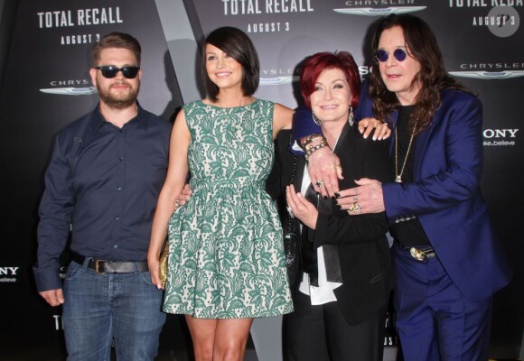 Jack Osbourne et Lisa, Ozzy Osbourne et Sharon Osbourne à la première de Total Recall, à Los Angeles, le 1er août 2012.