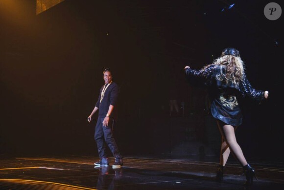 Jay Z et Beyoncé sur la scène du Barclays Center à Brooklyn, le 5 août 2013.