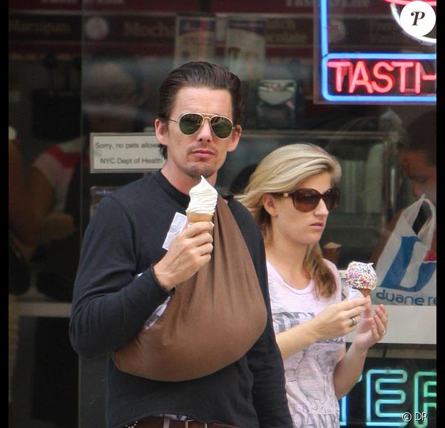 PHOTOS : Ethan Hawke vous présente sa fille ! - Purepeople