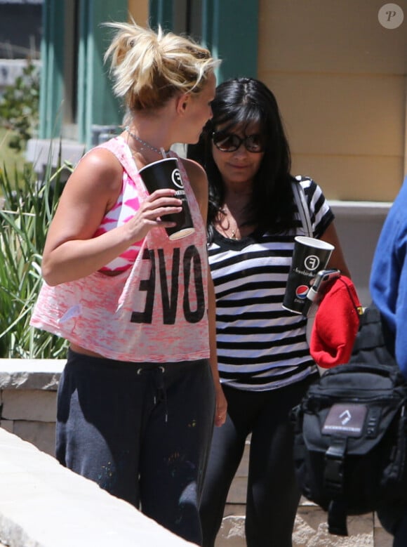 Britney Spears et sa maman Lynne à Los Angeles, le jeudi 8 août 2013.