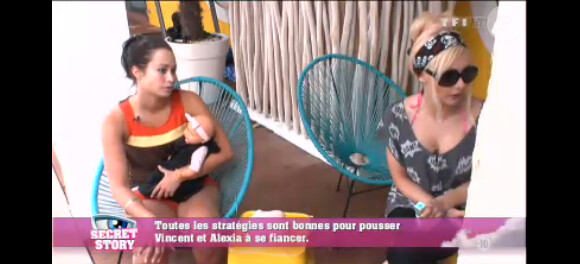 Emilie et Florine dans la quotidienne de Secret Story 7, vendredi 9 août 2013 sur TF1
