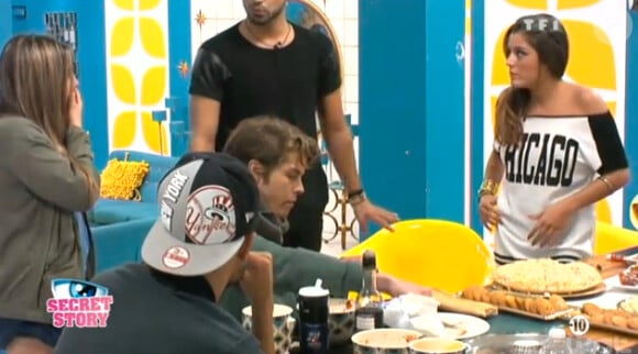 Vincent et Anaïs proposent un plan contre Florine à Clara et Gautier, le 9 août 2013 dans Secret Story 7.