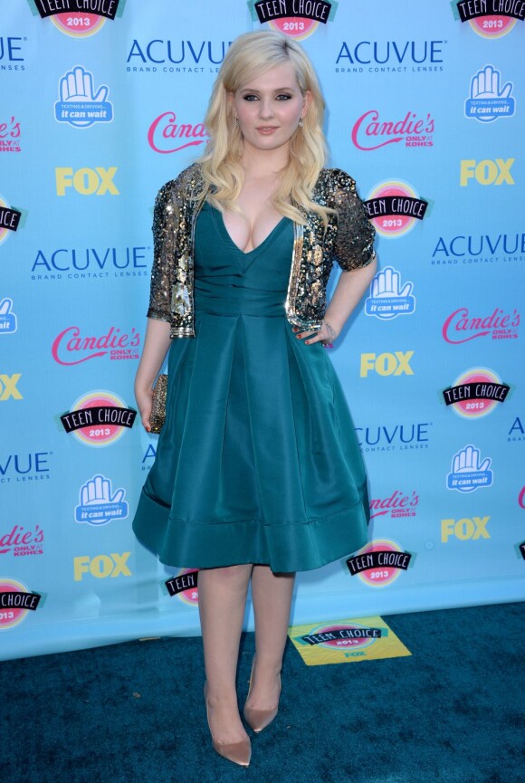Abigail Breslin aux 2013 Teen Choice Awards au Gibson Amphitheater à Los Angeles, le 11 août 2013.