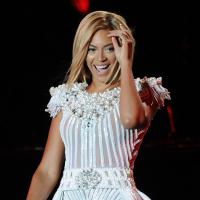 Beyoncé : Ultrasexy et déchaînée au V Festival pour un concert d'anthologie