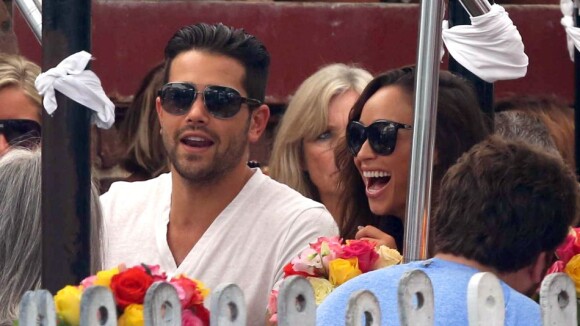 Jesse Metcalfe et sa fiancée Cara Santana : Anniversaire et resto en famille