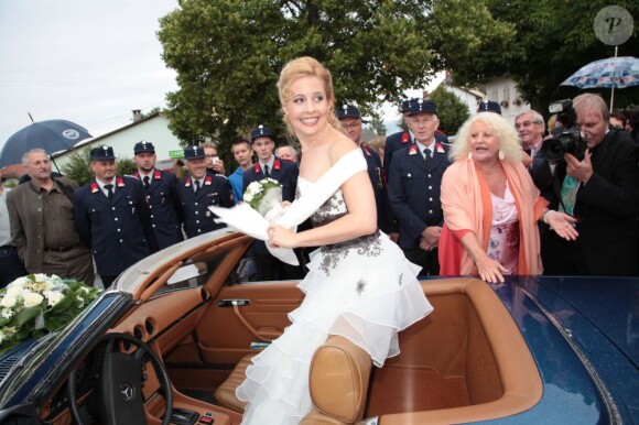 Les amoureux Maximilian Schell et Iva Mihanovic à leur mariage en Autriche, Hebalm, le 20 août 2013.