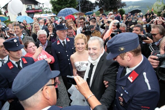Maximilian Schell et Iva Mihanovic à leur mariage en Autriche, Hebalm, le 20 août 2013.