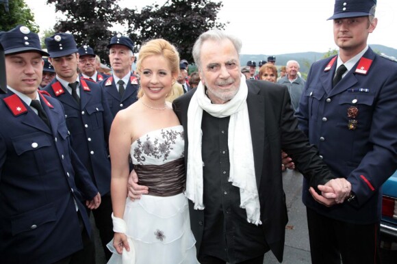 Maximilian Schell et Iva Mihanovic à leur mariage en Autriche, Hebalm, le 20 août 2013.
